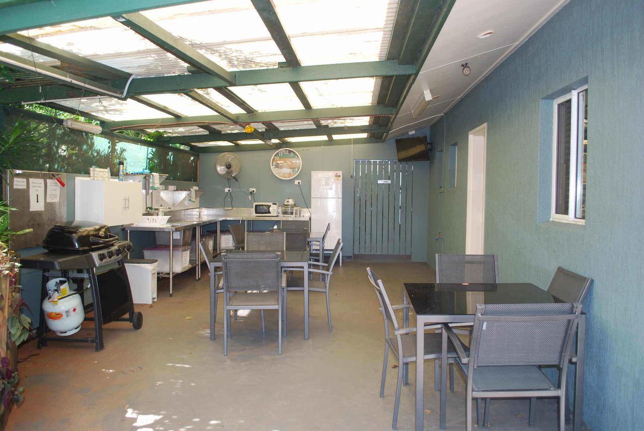 מישן ביץ' Rainforest Motel מראה חיצוני תמונה